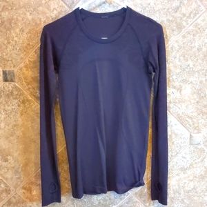 Lululemon Swiftly Tech Purple shirt Size 6